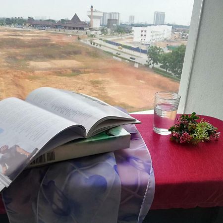 The Raffles Suites Johor Bahru Extérieur photo