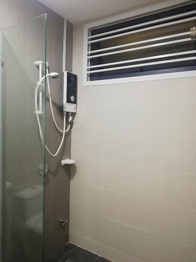 The Raffles Suites Johor Bahru Extérieur photo